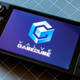 16 incroyables animations de démarrage personnalisées Steam Deck 1 Un Steam Deck a un logo GameCube modifié à l'écran.